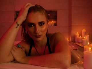 Image de profil du modèle de webcam AgathaJohnes