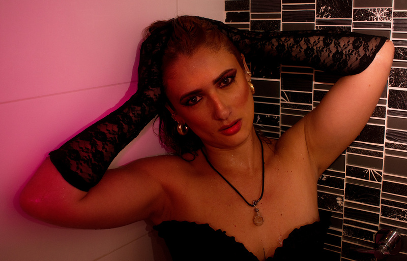 Interprete AgathaJohnes Foto 4