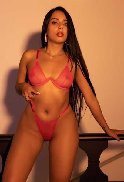 Utøver JulianaRiveraa Bilde 5