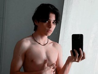 Imagen de perfil de modelo de cámara web de MichaelPhanton