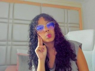 Image de profil du modèle de webcam NaomiHolter