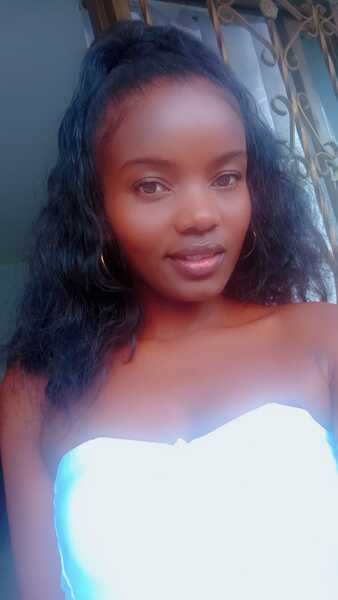 Darsteller EmmiilyBrownn Foto 4