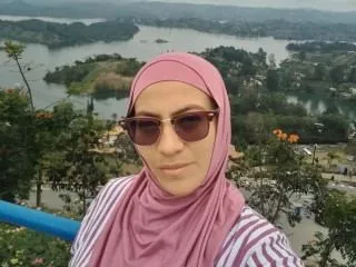 Foto de perfil de modelo de webcam de ghaliahandal