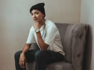 Imagen de perfil de modelo de cámara web de AndyHops