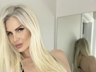 Imagen de perfil de modelo de cámara web de AlyxMadison