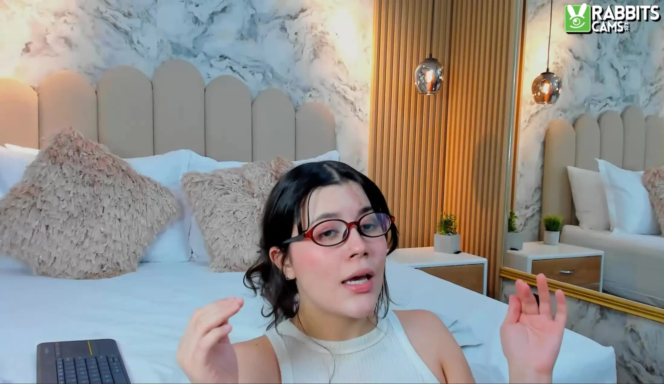 Artist RosieFernandez Video 4