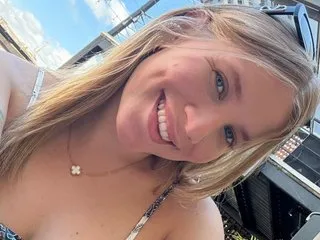 MaddyBeker profielfoto van cam model