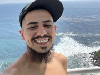 YourDesire6969 profilbild på webbkameramodell