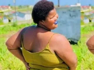 Image de profil du modèle de webcam LadyBearX