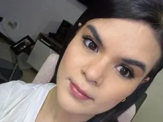 mariana_22 profilbild på webbkameramodell