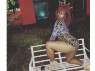 Foto de perfil de modelo de webcam de Nutbutter