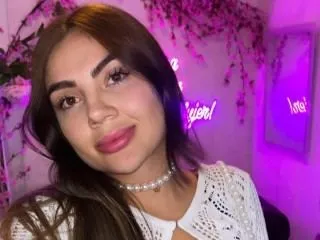 KaatyRoudge profielfoto van cam model