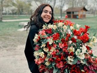 Foto de perfil de modelo de webcam de LinaMils