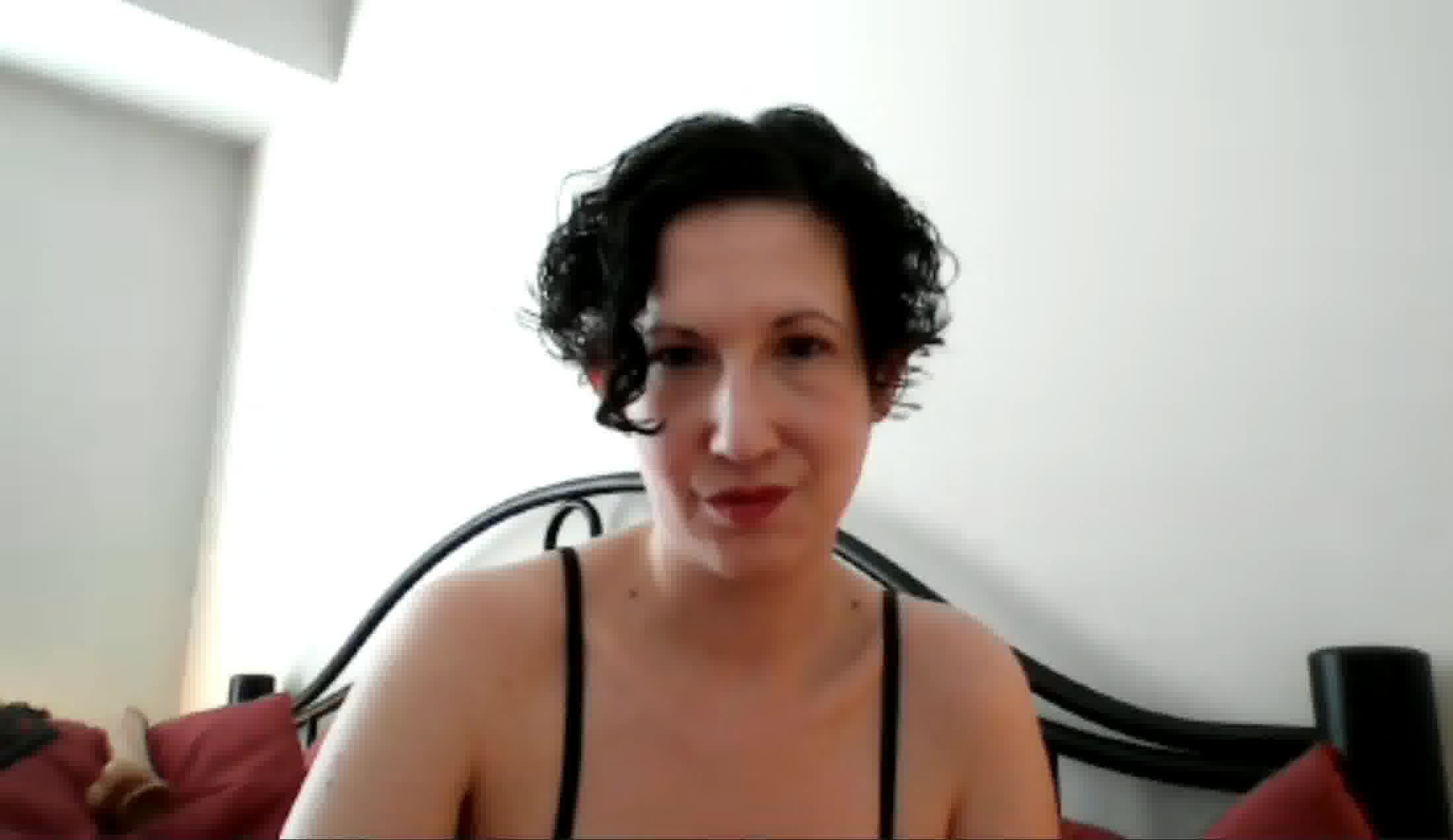 Interprete MistressVeritasVelvet Video 1