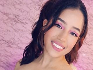 ElaiaV profielfoto van cam model