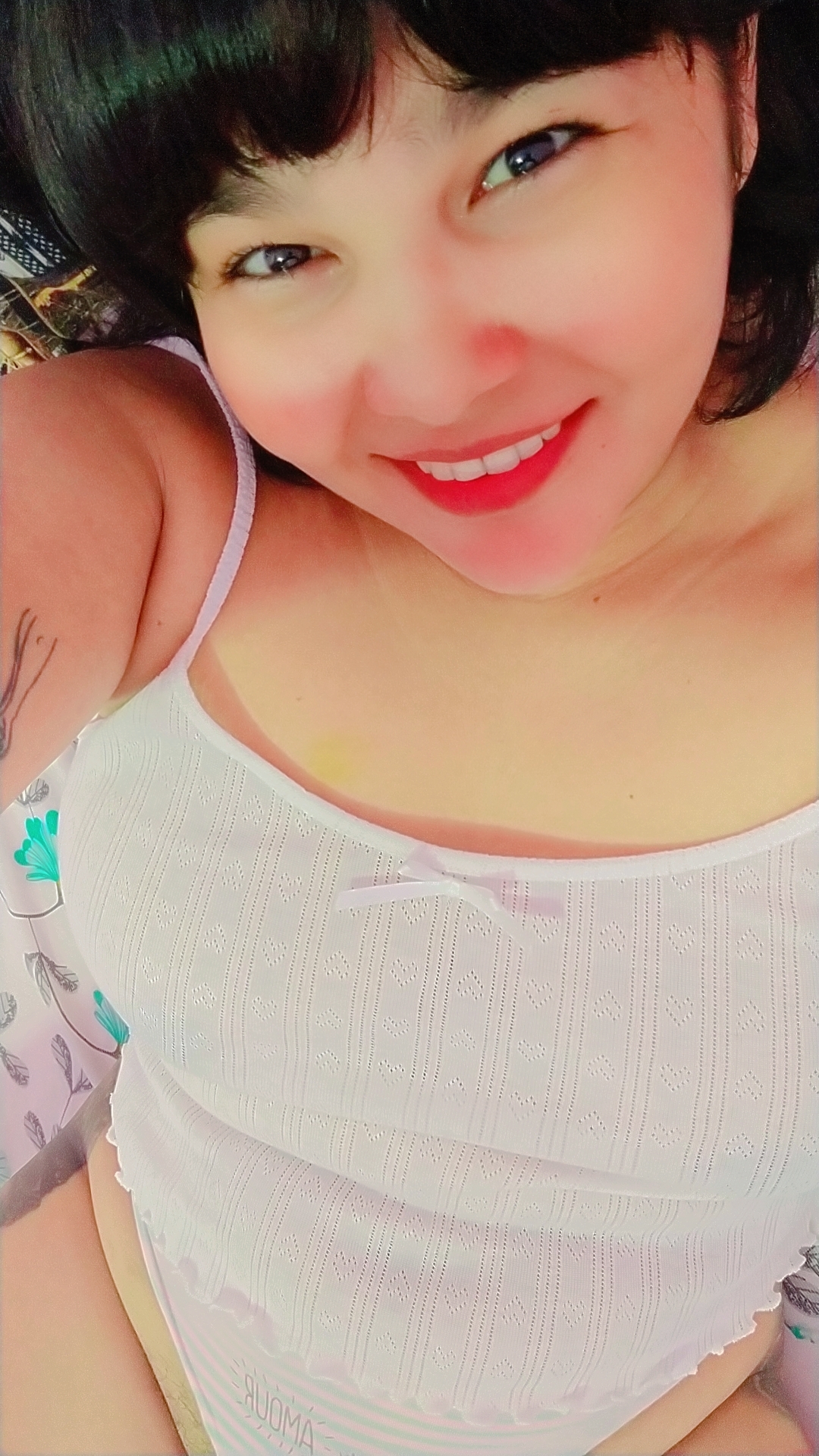 Performer Petitealicia Photo 3