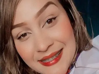 AliciaGardy profilbild på webbkameramodell