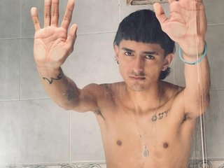 DerekFoster19 profielfoto van cam model 