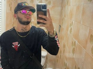 wreckmenow profilbild på webbkameramodell