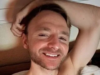 AstralJ immagine del profilo del modello di cam