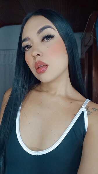 Darsteller DaniCastro777 Foto 6