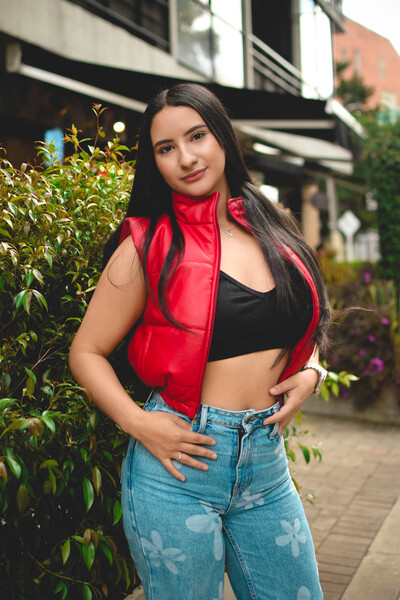 Performer ShairaJade Photo 6