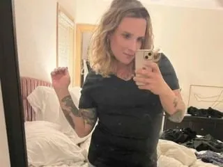 xoxotegan profielfoto van cam model