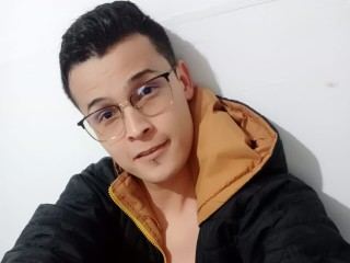 Foto de perfil de modelo de webcam de estebanecheverria 