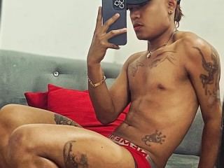 Hotboy_24 profilbild på webbkameramodell 