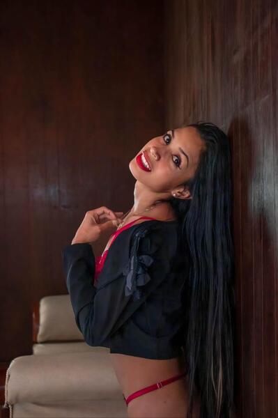 Utøver SofiaHernandezz Bilde 3