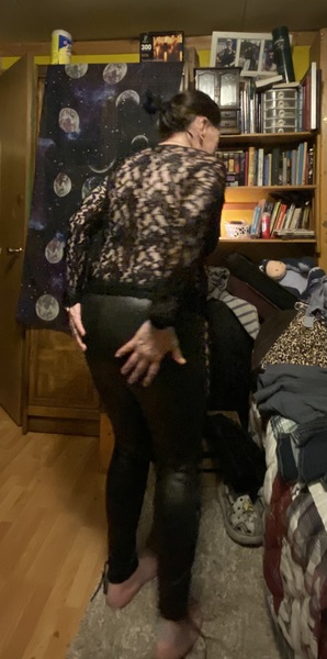 Intérprete MistressMiaMystic Foto 4