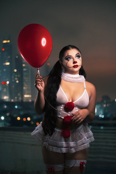 Performer EmaJhons Photo 9