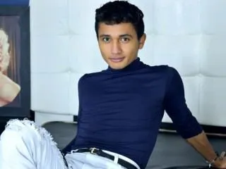 YulieCock profielfoto van cam model