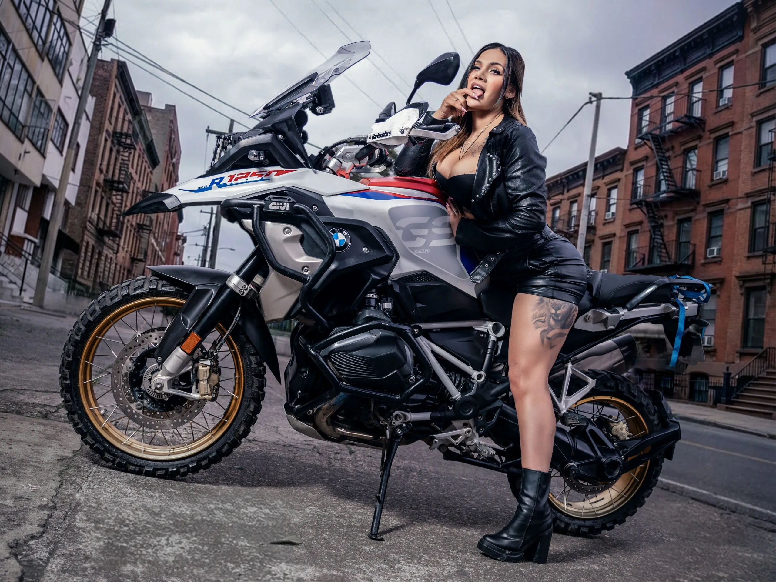 Interprète AzunaStar Photo 2