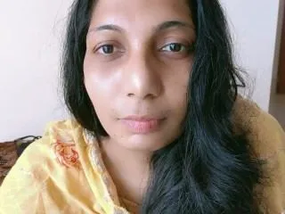 BustyAkila profielfoto van cam model