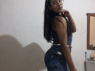 AlexaSharp cam model profile picture