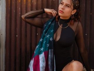 lintzycollins immagine del profilo del modello di cam