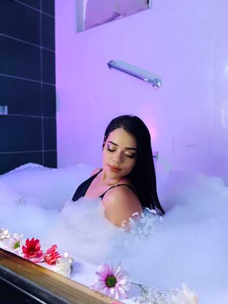 Performer AnnieLacroftt Photo 8