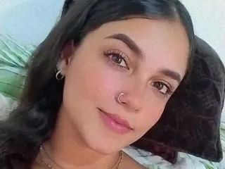 Imagen de perfil de modelo de cámara web de Alexia_Diaz