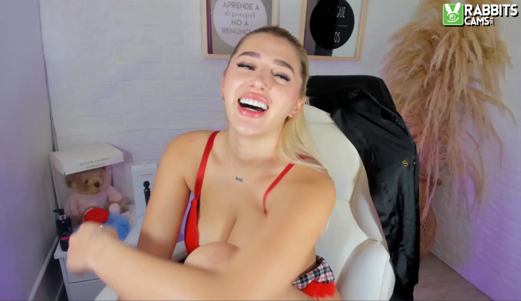 Performer Sofiaa_rousse19 Video 1