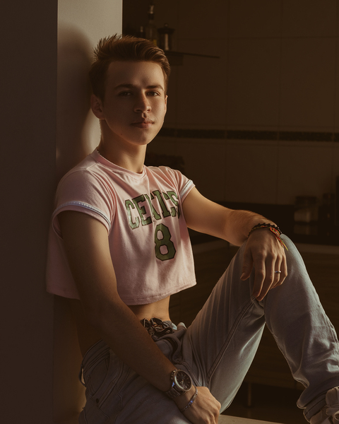 Performer EnzoPetit Photo 9