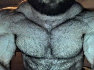 Hugealphabeast profielfoto van cam model