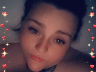 Kinkycourtz profilbild på webbkameramodell