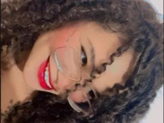 Luisaa18 immagine del profilo del modello di cam