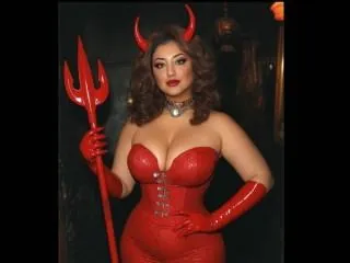 Imagen de perfil de modelo de cámara web de RoxyrosesR