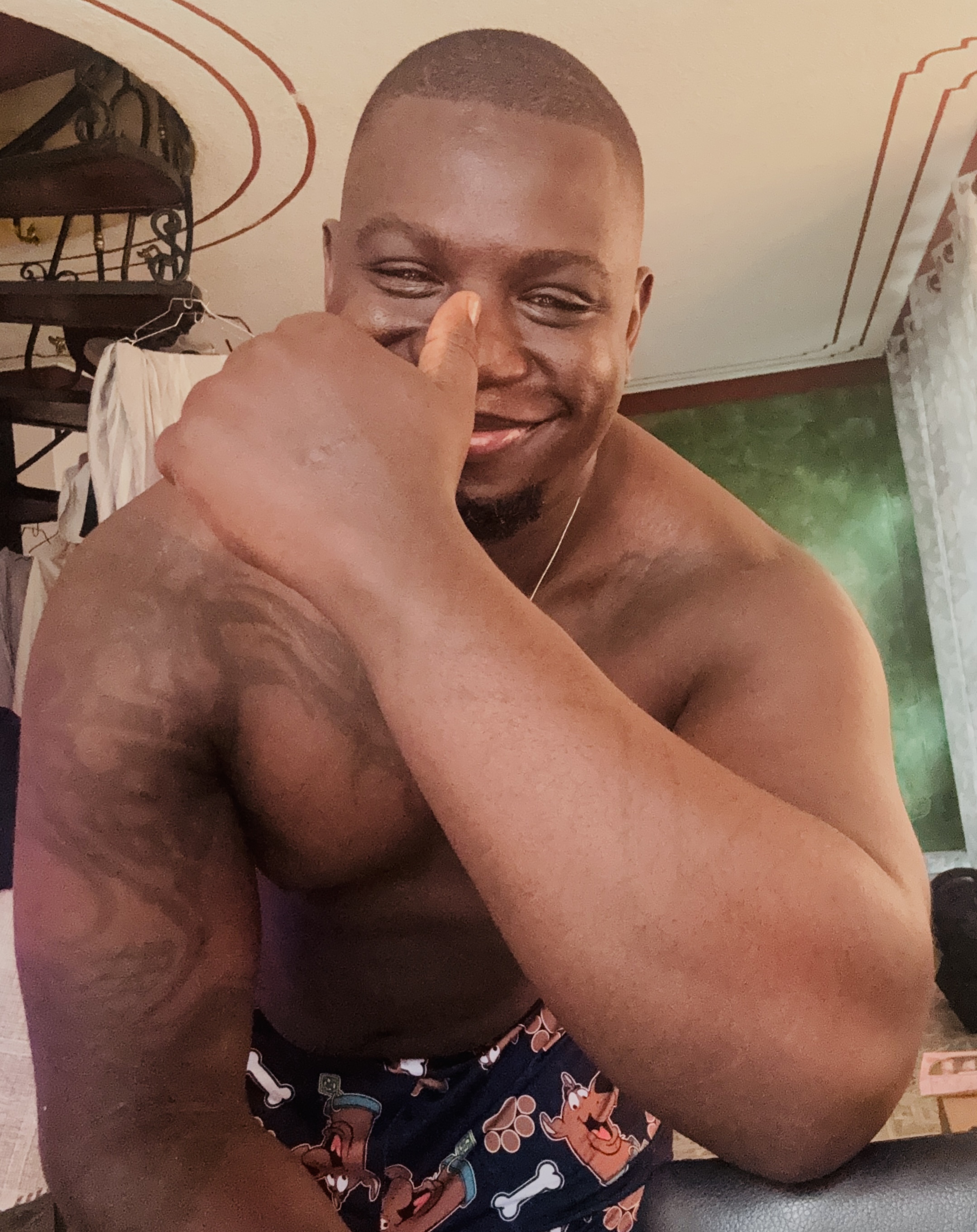 Performer MuscularJohn Photo 1