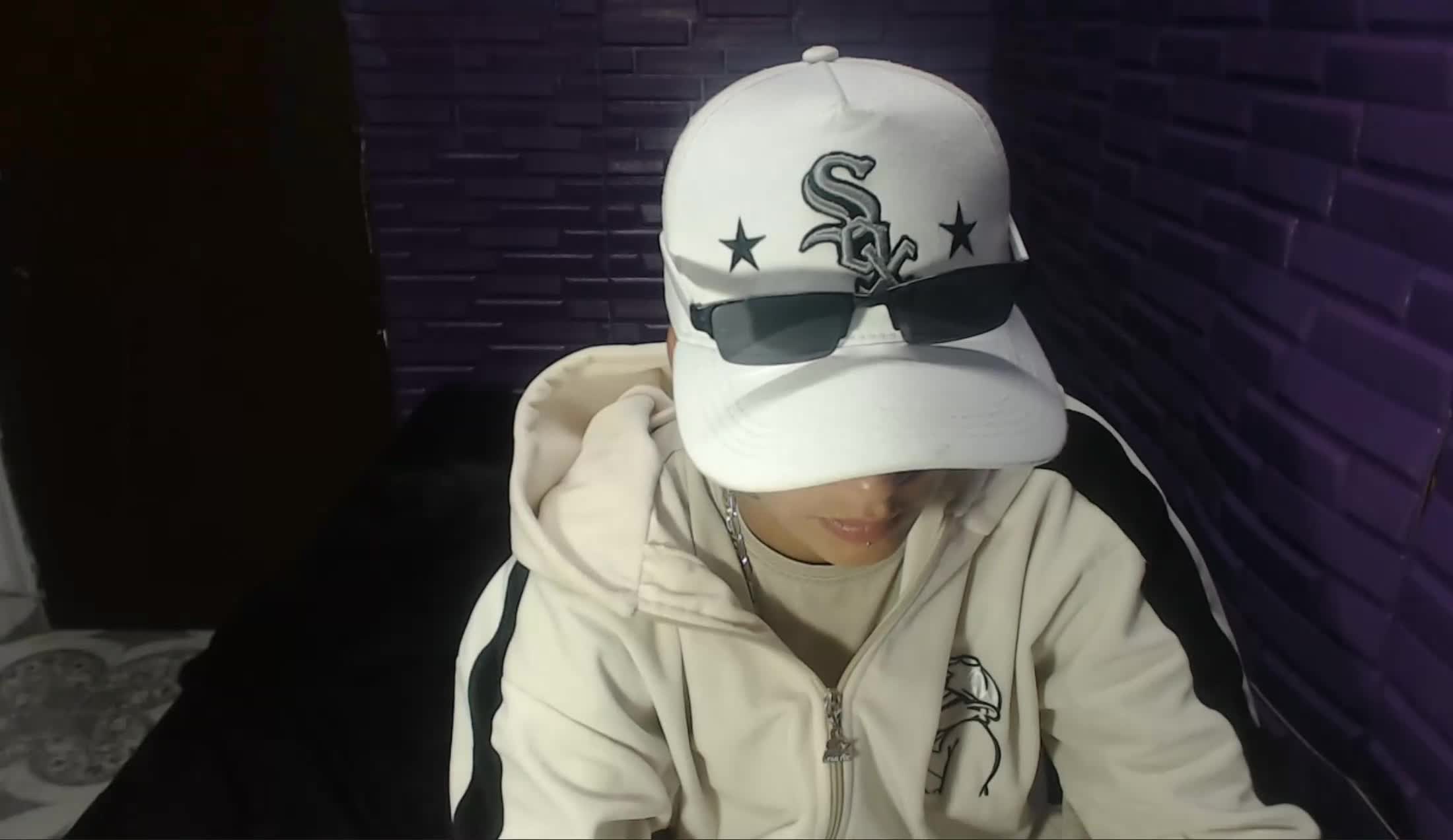 Intérprete Naughty_Boyfc Video 1
