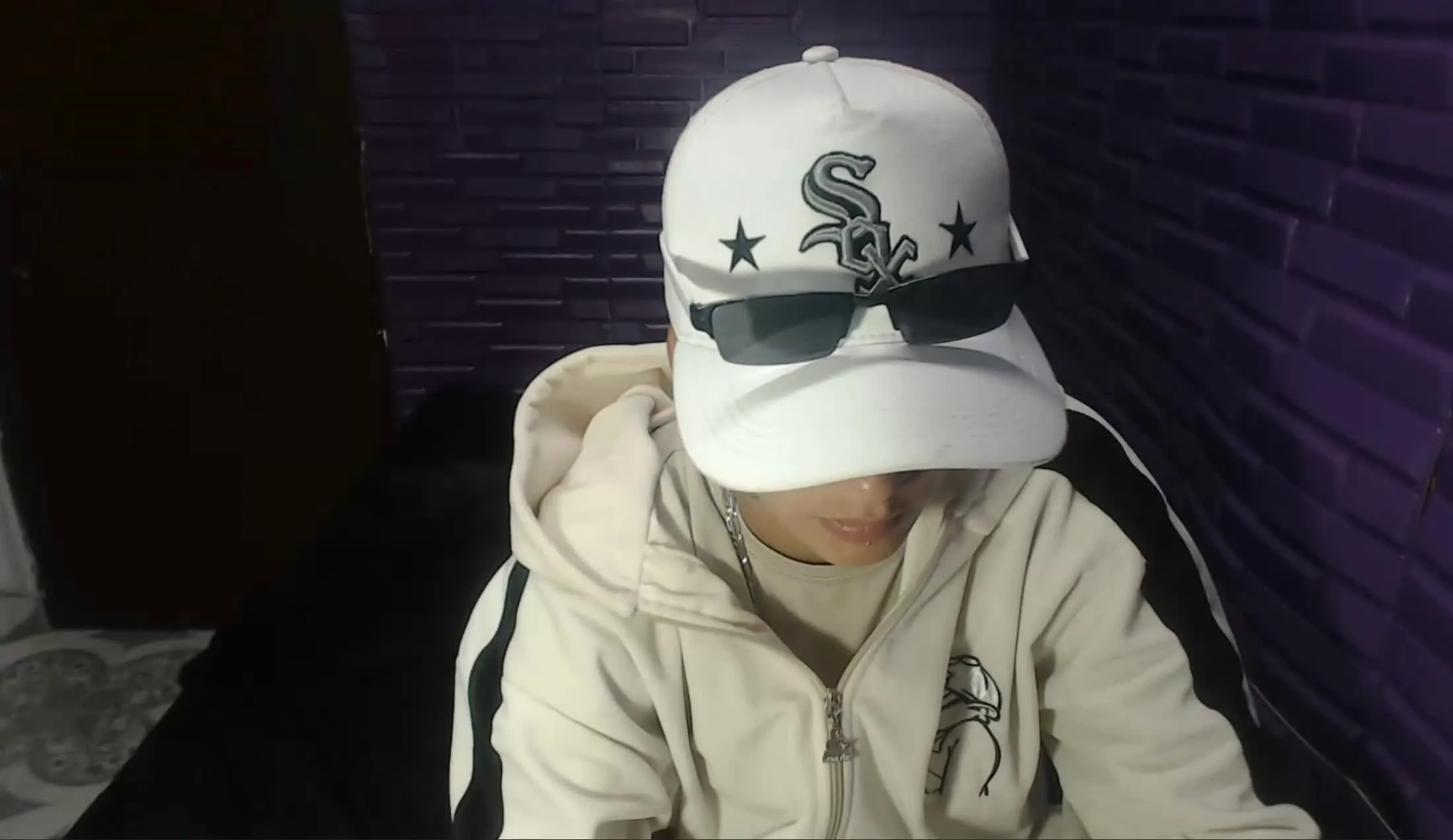 Interprete Naughty_Boyfc Video 1