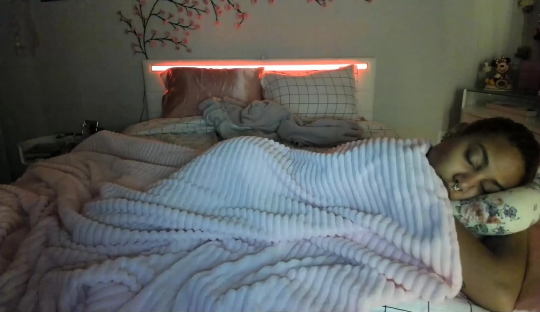 Utøver Exotic_Honey Video 1