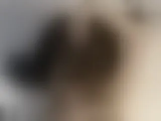 Image de profil du modèle de webcam VALEERYIA